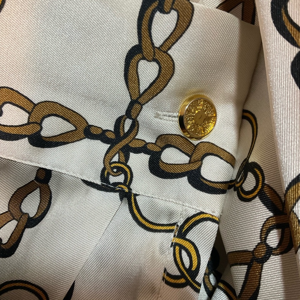 “ZARA” Tunic Style Chain Link Pattern Cream Coloured Long Sleeved Blouse. - Picture 8 of 13